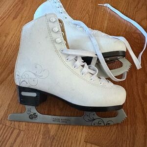 Ice skates